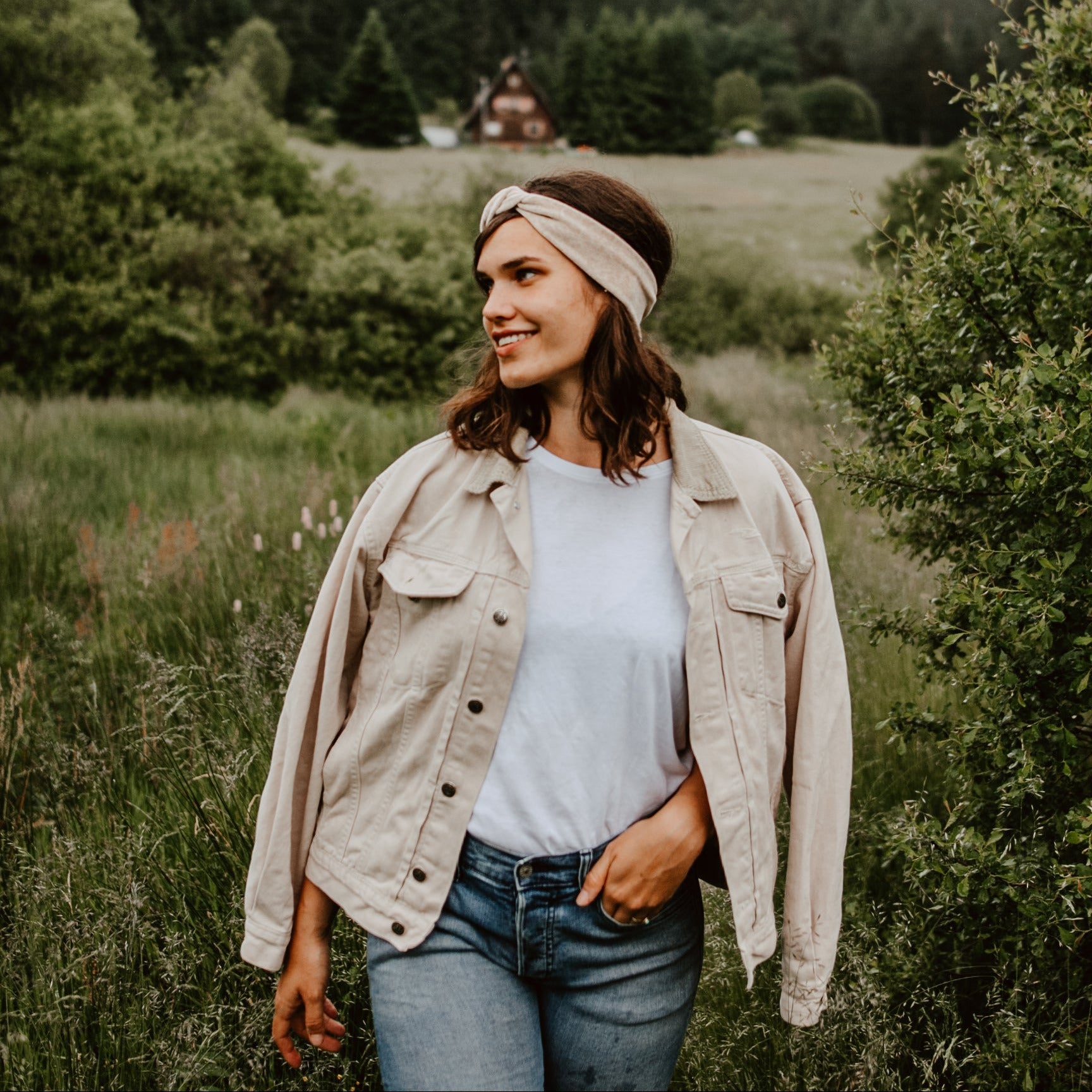 Kurzes Samtband Bardot