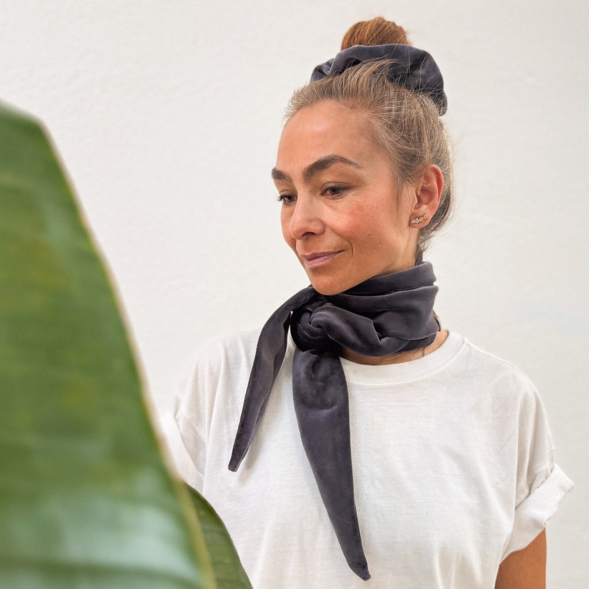 Langes Samtband Bardot