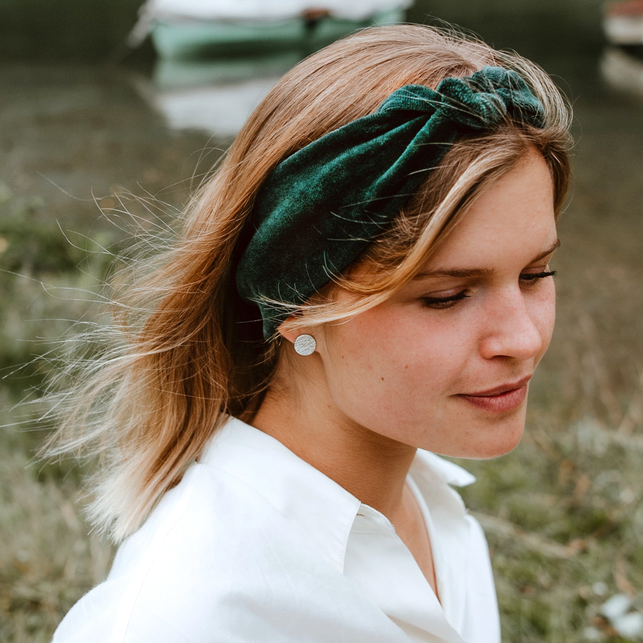 Kurzes Samtband Bardot